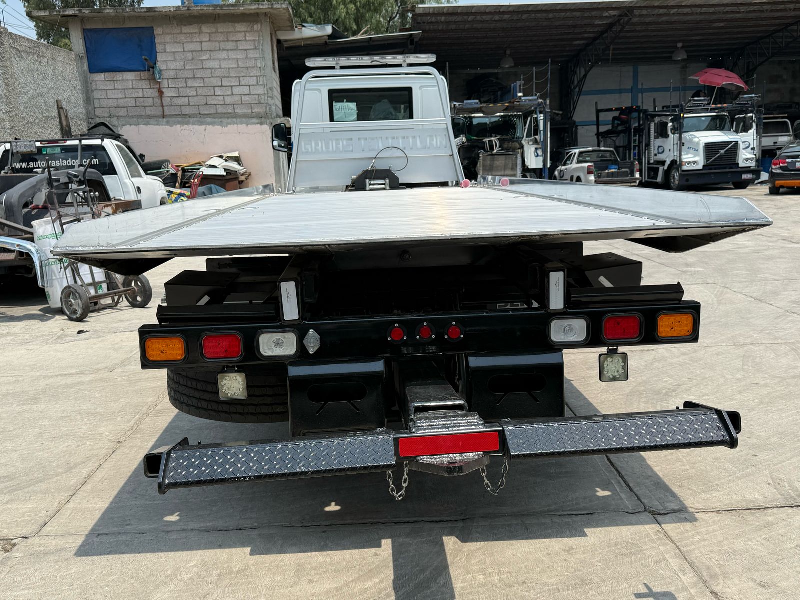 Servicio de plataforma para vehículos de alta gama5